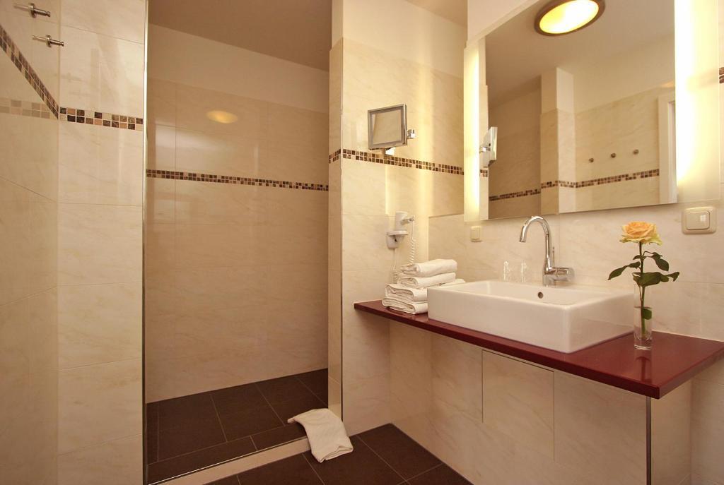 Aparthotel Saatmann Garni Ahrenshoop Oda fotoğraf